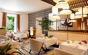 CHAMBRE ROMANTIQUE, JACUZZI et LIT D'EXCEPTION